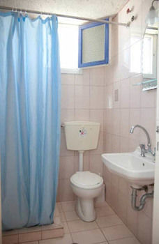 Toula Apartahotel 2*