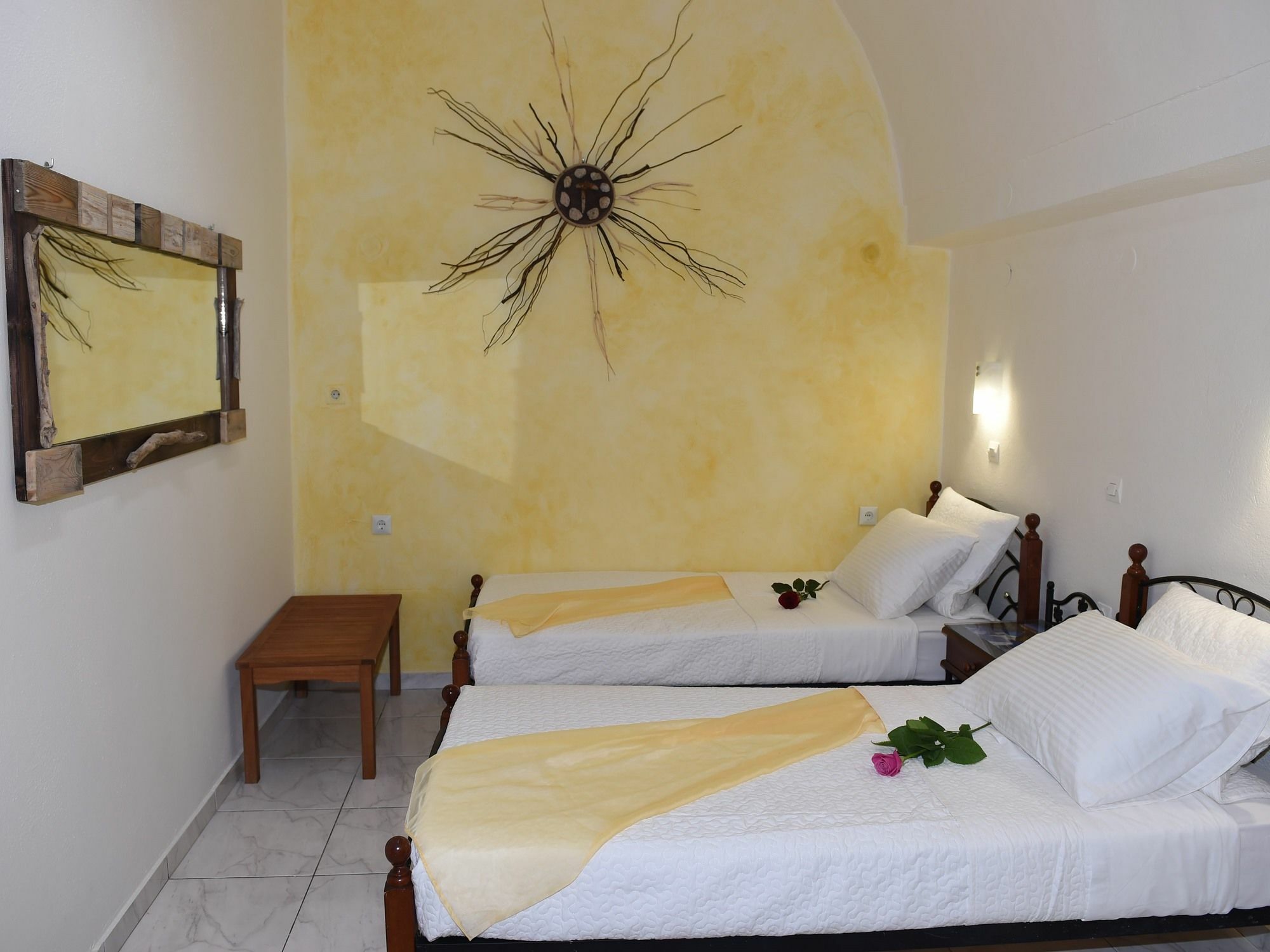 Apartahotel Toula Fira (Santorini)